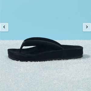 Puffer Padded Flip Flops Black